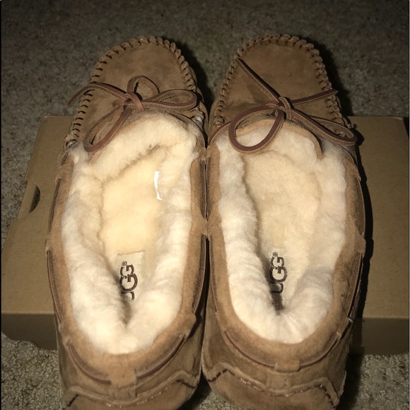 Ugg Moccasins - Picture 6 of 7